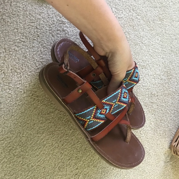 Sandals - Picture 3 of 4