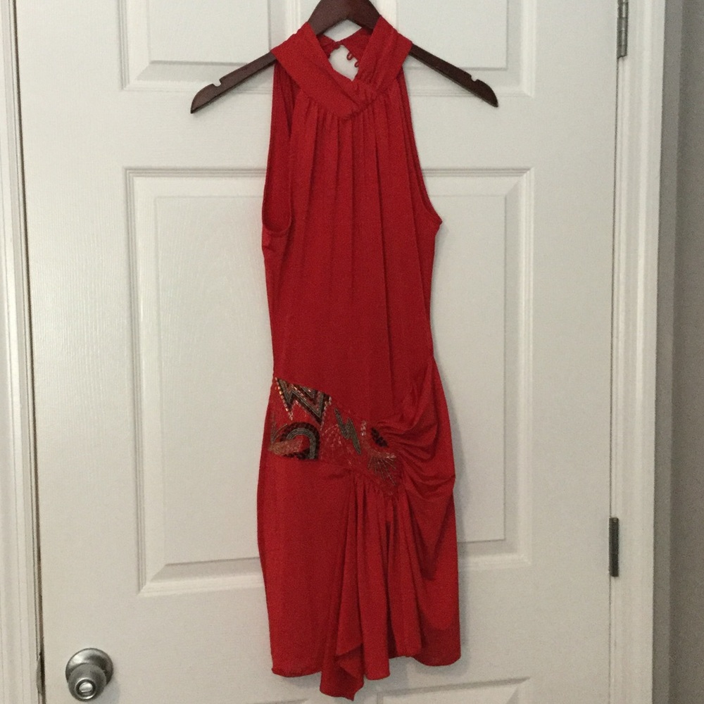 Bodycon red dress