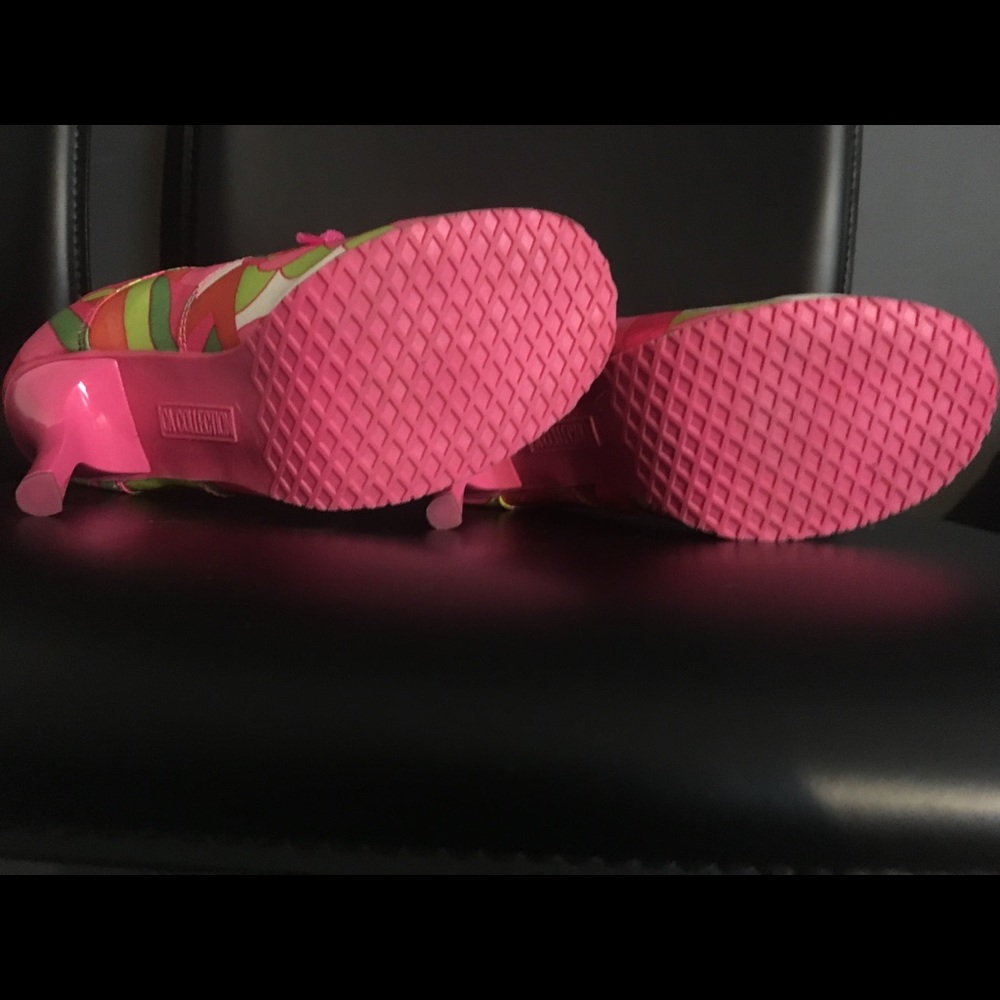 CA Collection Colorful Lace up Sneaker Heals - Picture 2 of 3