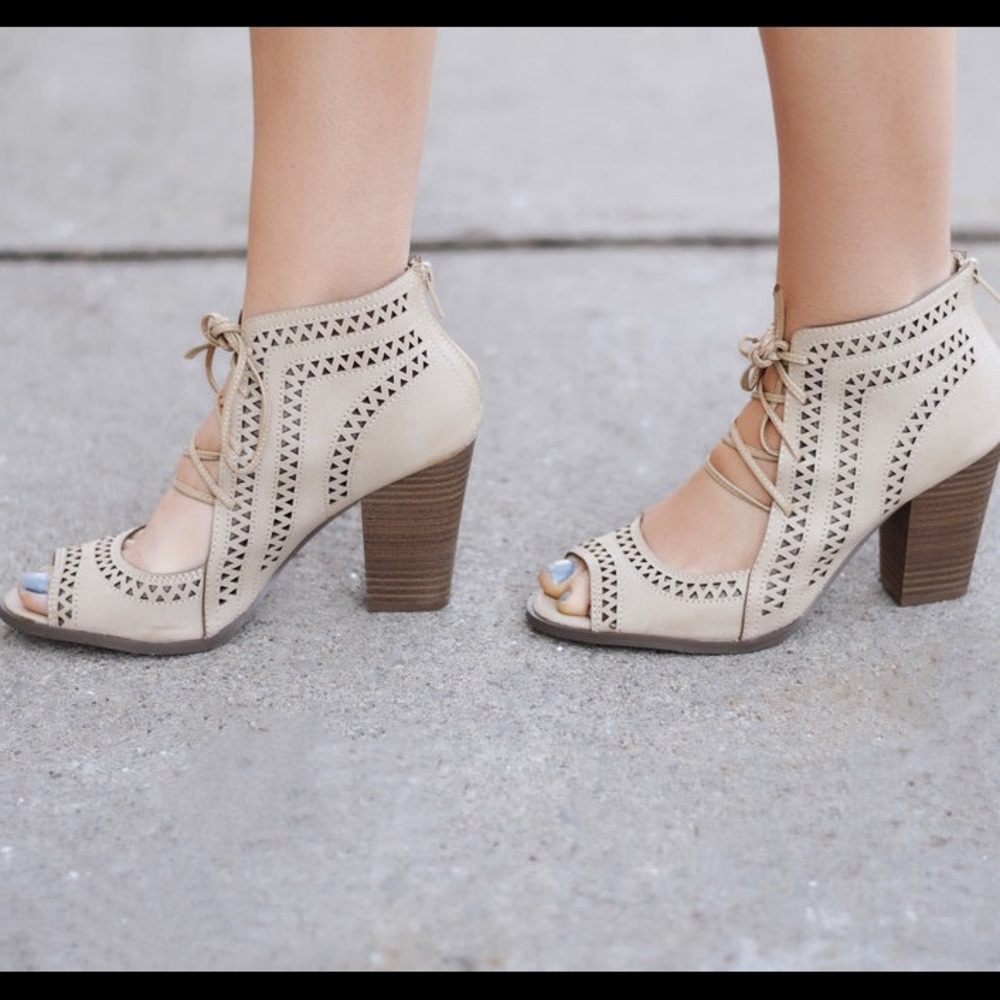 Lace up nude heels size 9 worn once