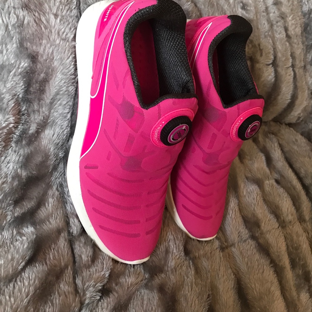 Puma Ignite Disc Women's Running Shoes- Pink