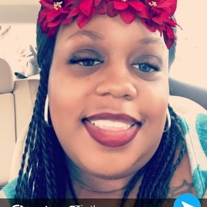 Meet your Posher, April