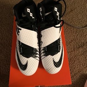 Nike size 10.5 football cleats