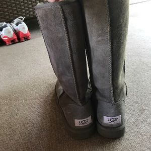 UGG TALL GRAY BOOTS