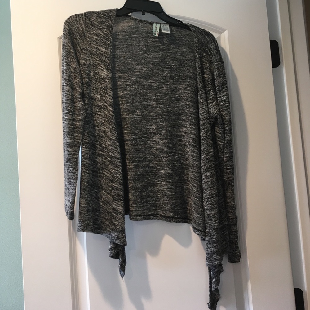 Gray sweater 💜