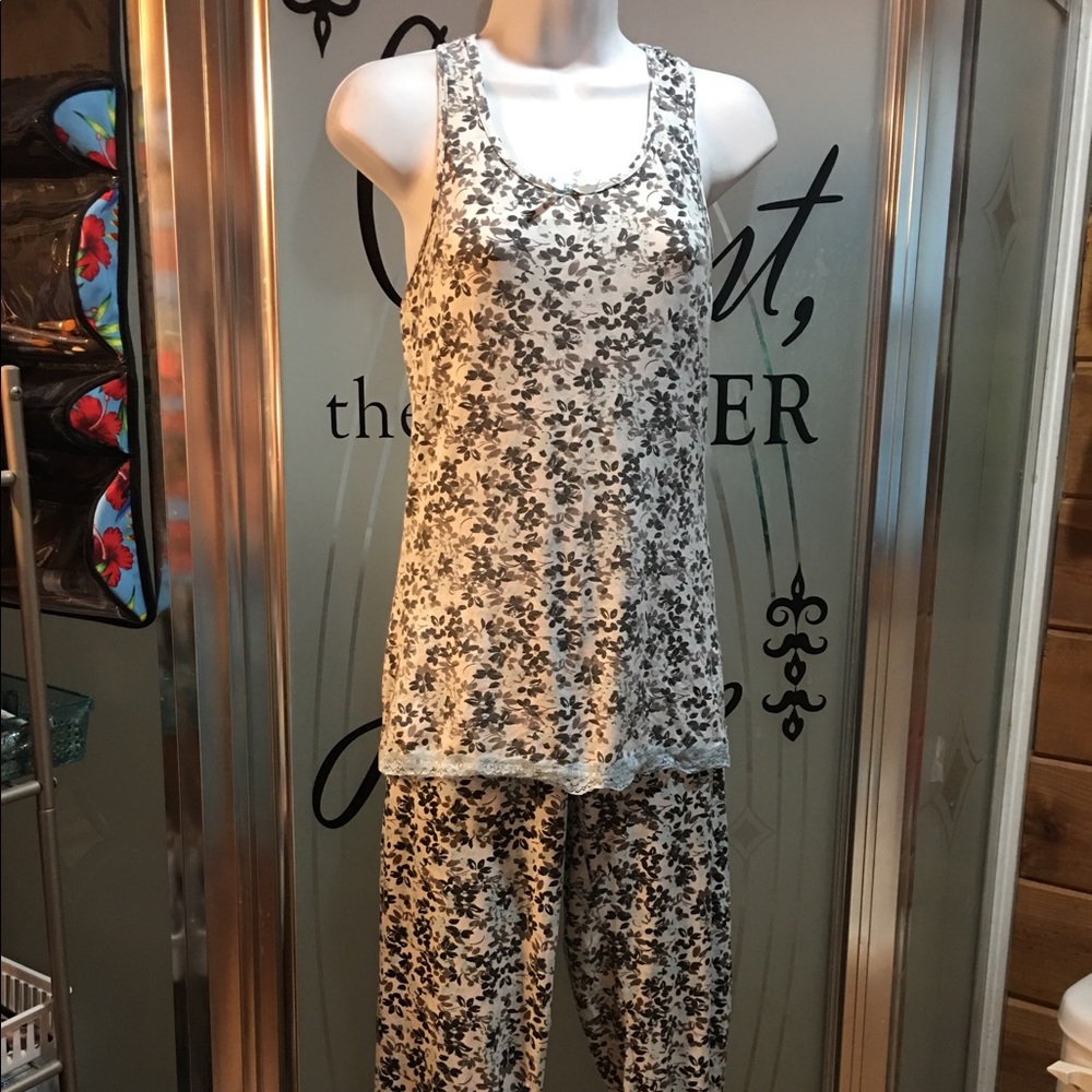 Lounge pants & tank cute & comfy