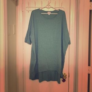 NWT LUlaroe Irma t. Heathered teal.