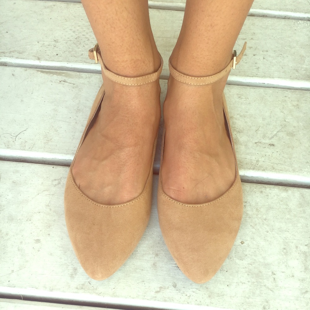 Tan Flats