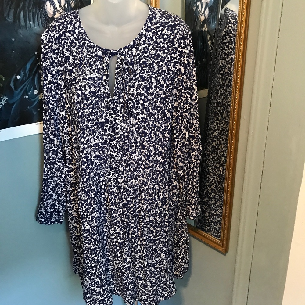 $$ Old Navy Dress