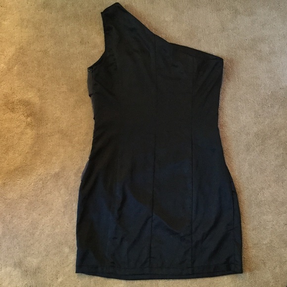 Ya Los Angeles silk shift dress. - Picture 4 of 4