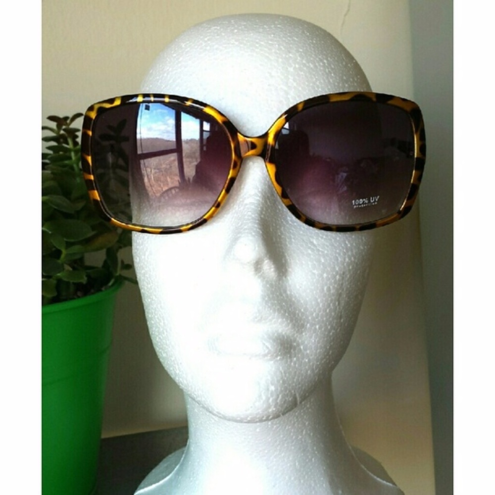 Black/Gold Cheetah Print Square Frame Sunglasses
