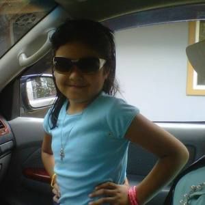 Meet your Posher, Sandra esperanza