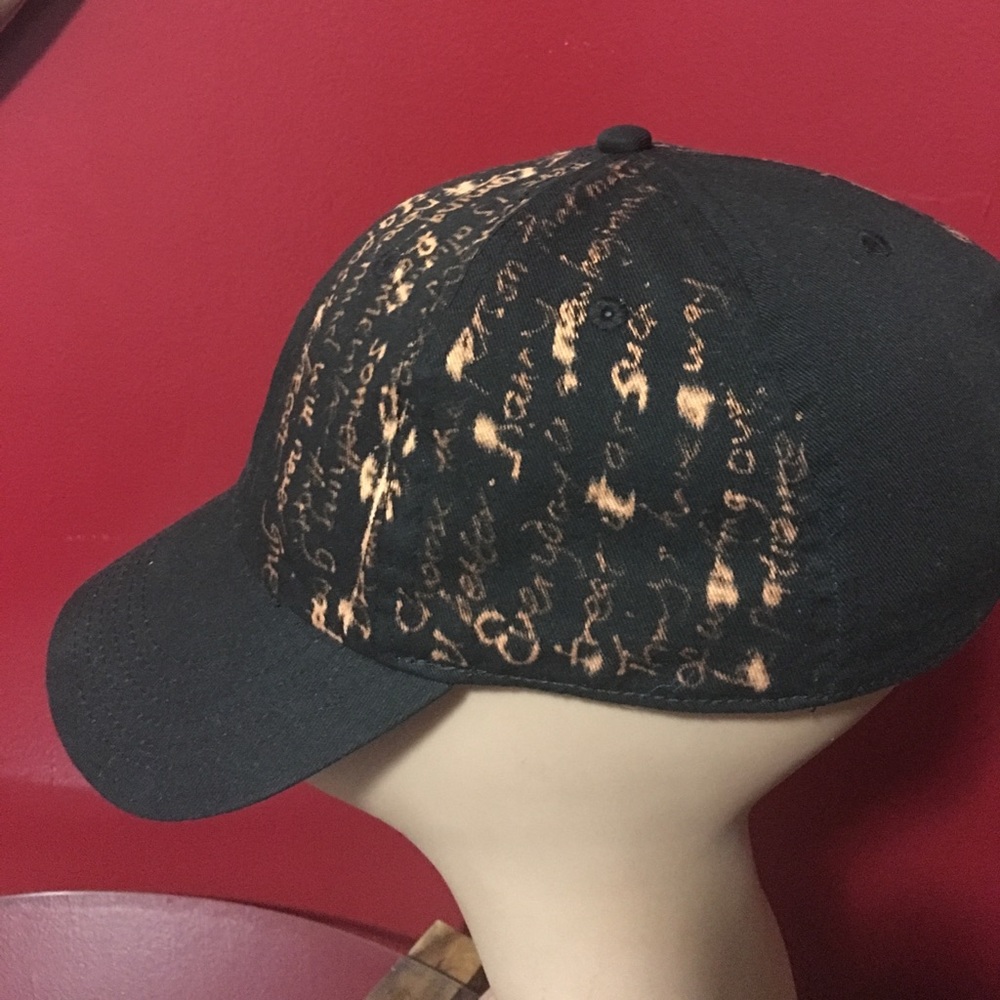 Custom made daddy hat writtings on it !!!