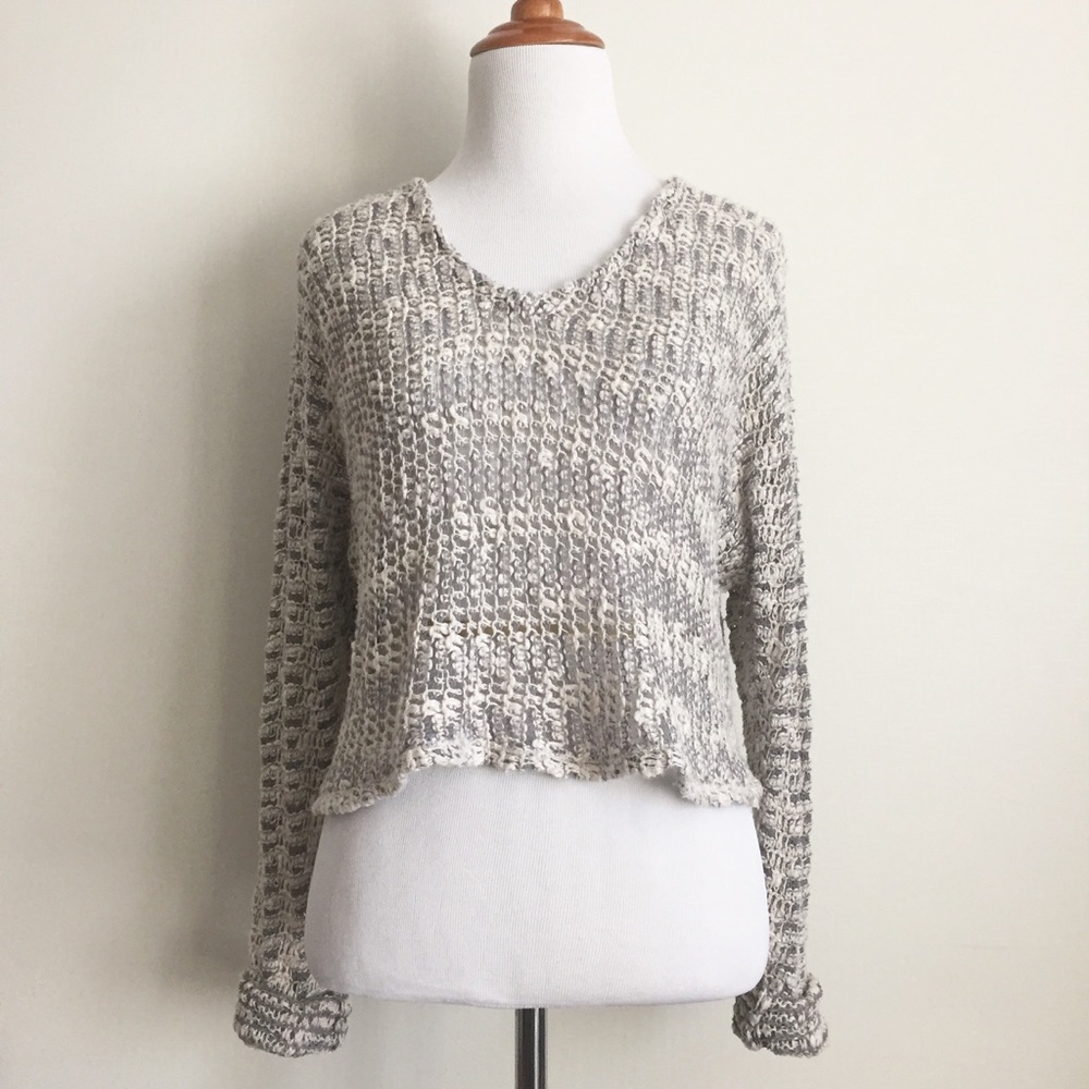 Urban Outfitters White/Gray Crochet Crop Top - Picture 2 of 3