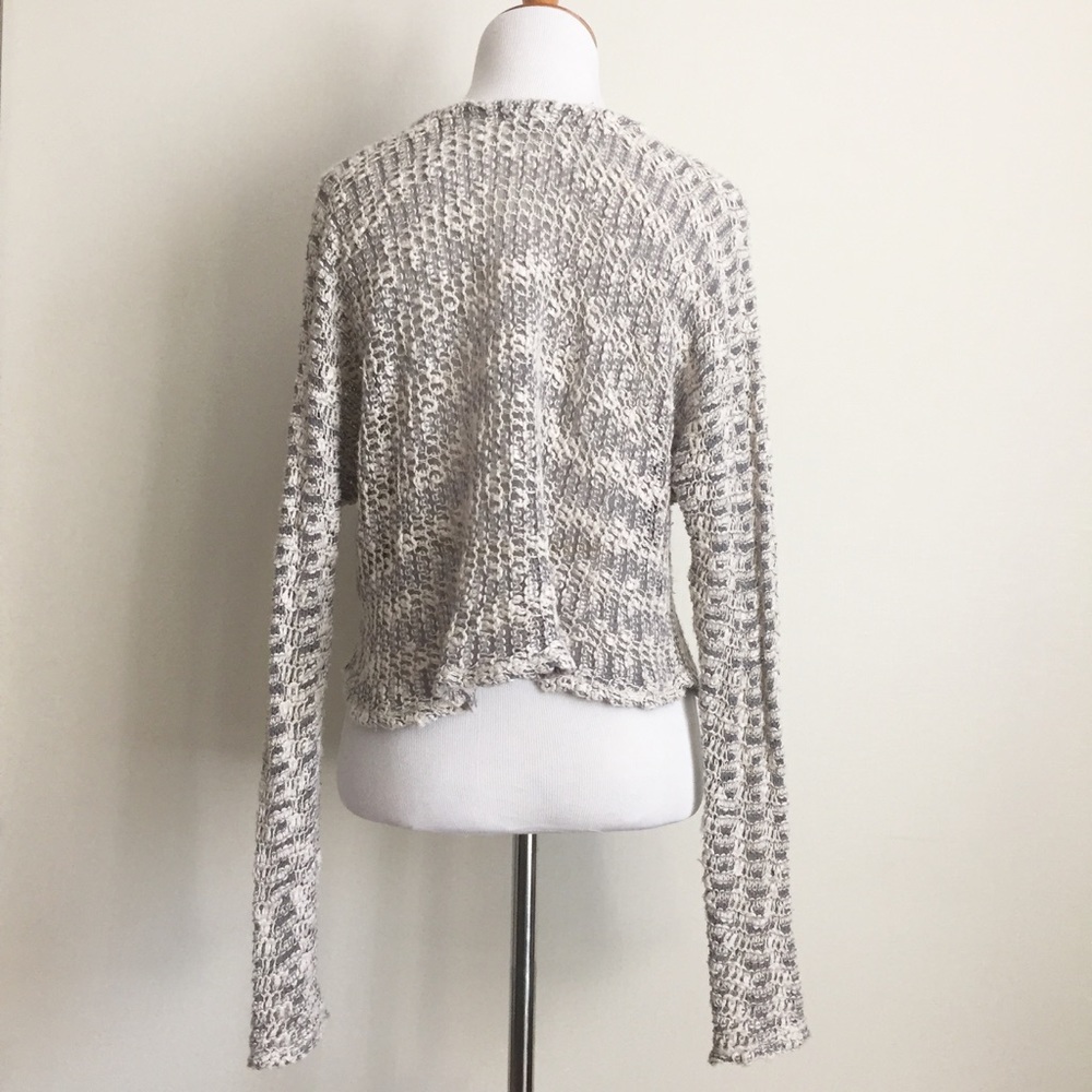 Urban Outfitters White/Gray Crochet Crop Top - Picture 3 of 3