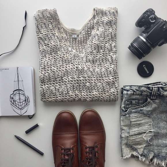 Urban Outfitters Tops - Urban Outfitters White/Gray Crochet Crop Top