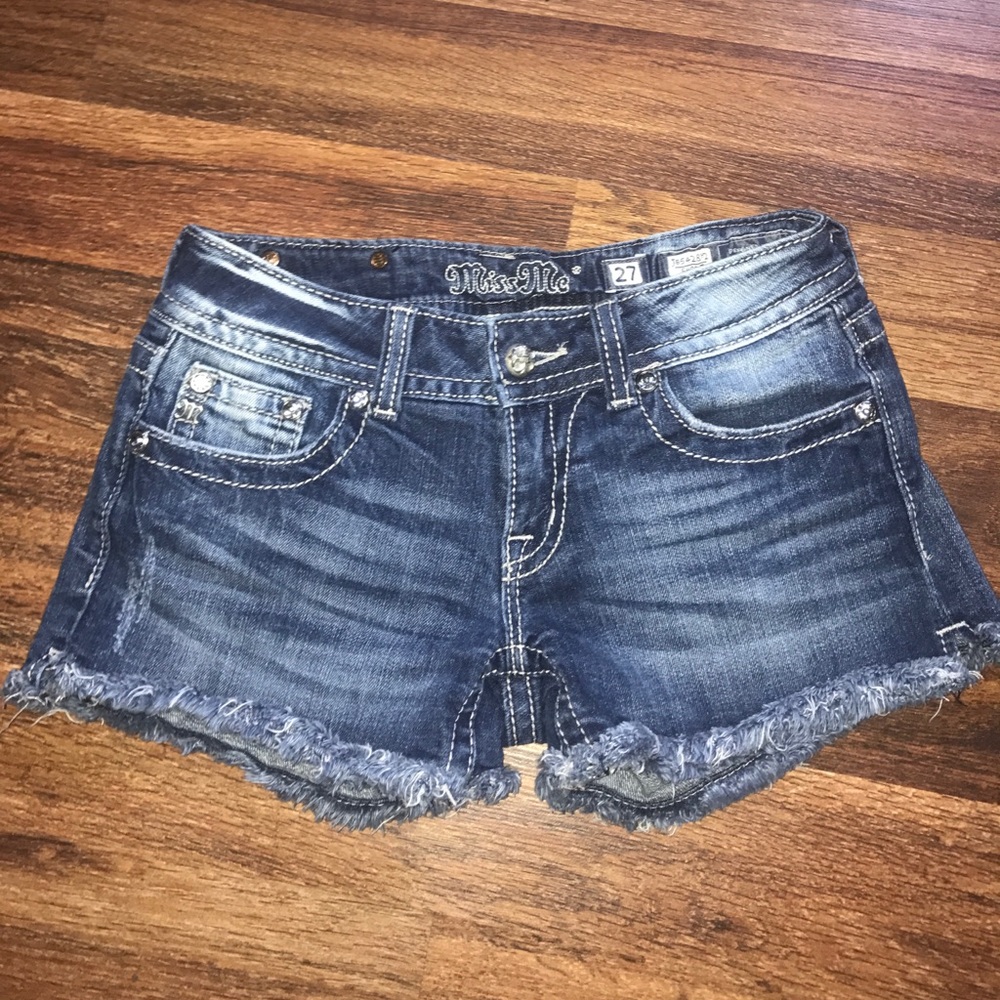 Miss Me Shorts size 27
