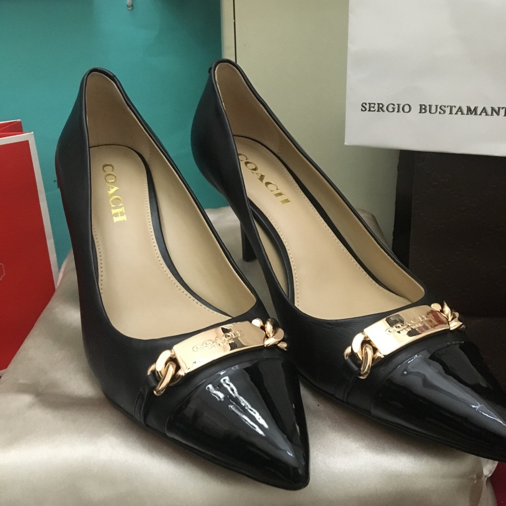 Coach rose gold buckle heel