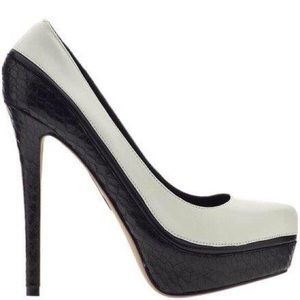 Boutique 9 Kya Black/White Platform Shoes