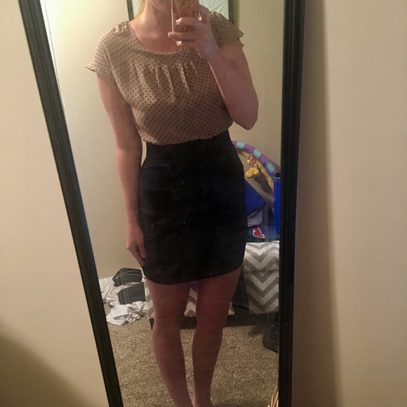 Women's Dress - Picture 3 of 5