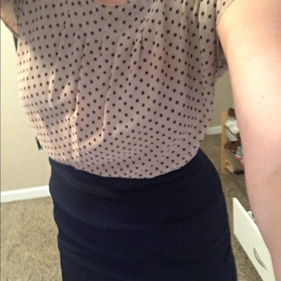 Women's Dress - Picture 4 of 5