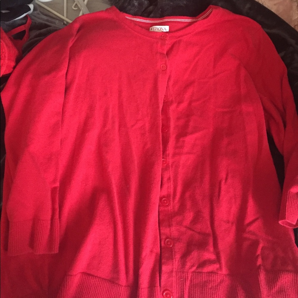 Red Quarter Sleeve Cardigan