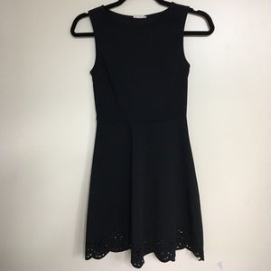 LBD w/ detailed hem