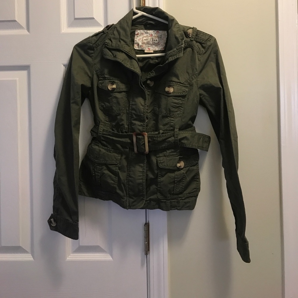 Light weight jacket