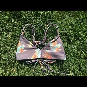 Boys + Arrows bikini top size Small