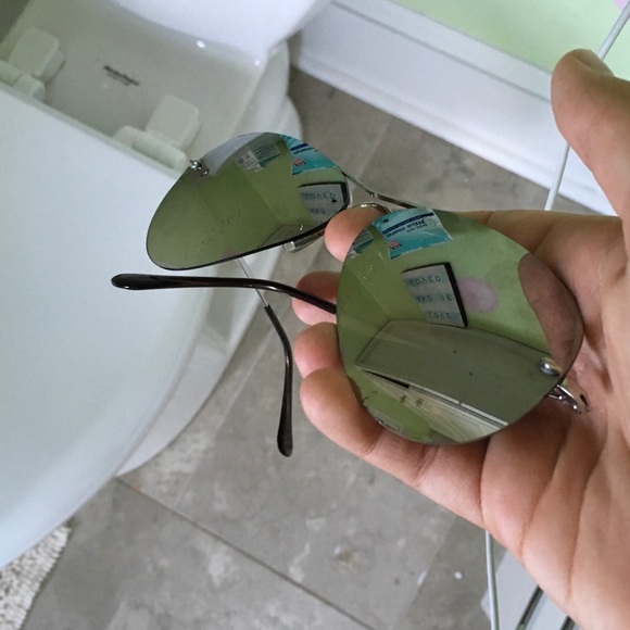 Mirrored aviator sunglasses - Picture 2 of 4