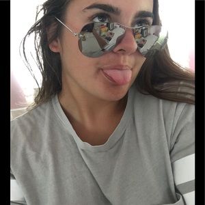 Mirrored aviator sunglasses