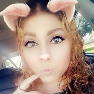 Meet your Posher, Claudia