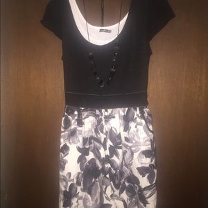 Maurices black & white dress with flower skirt 🌸