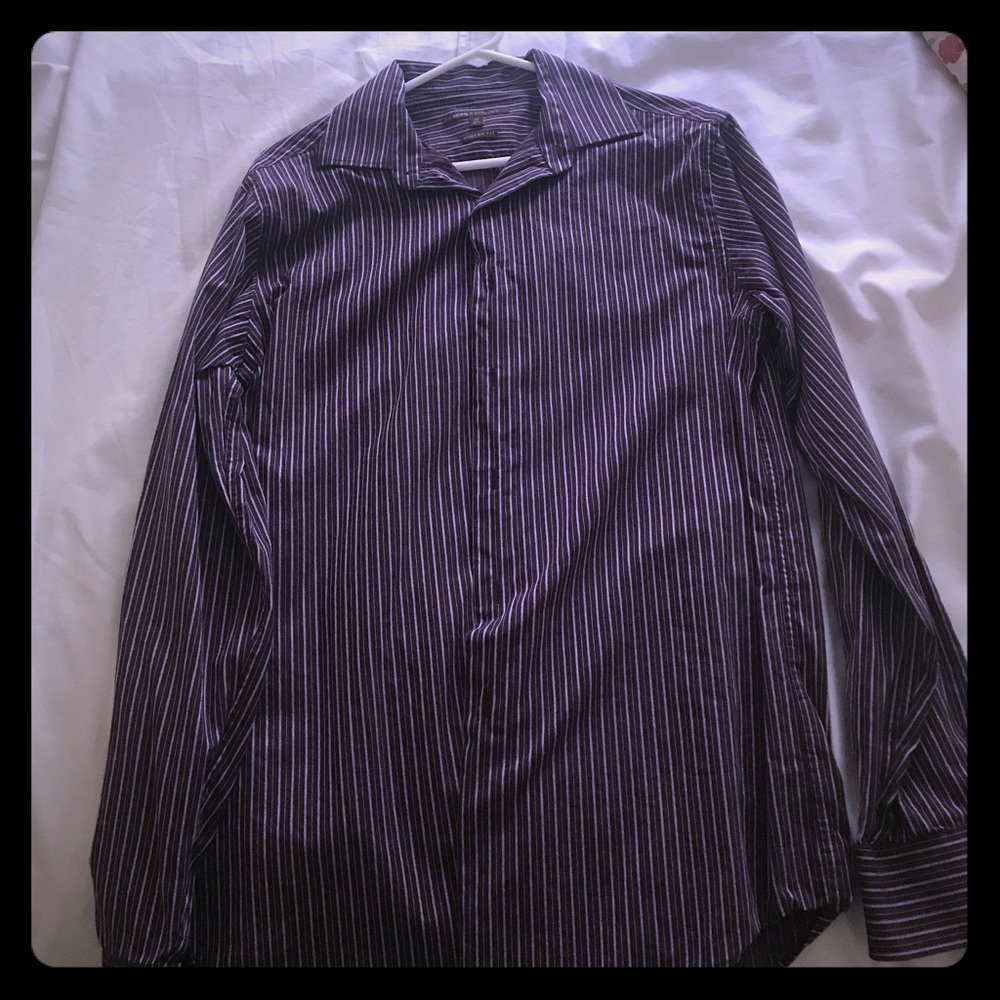 Bcbg Mens Dress shirt Size Medium. 15.5N 34/35L