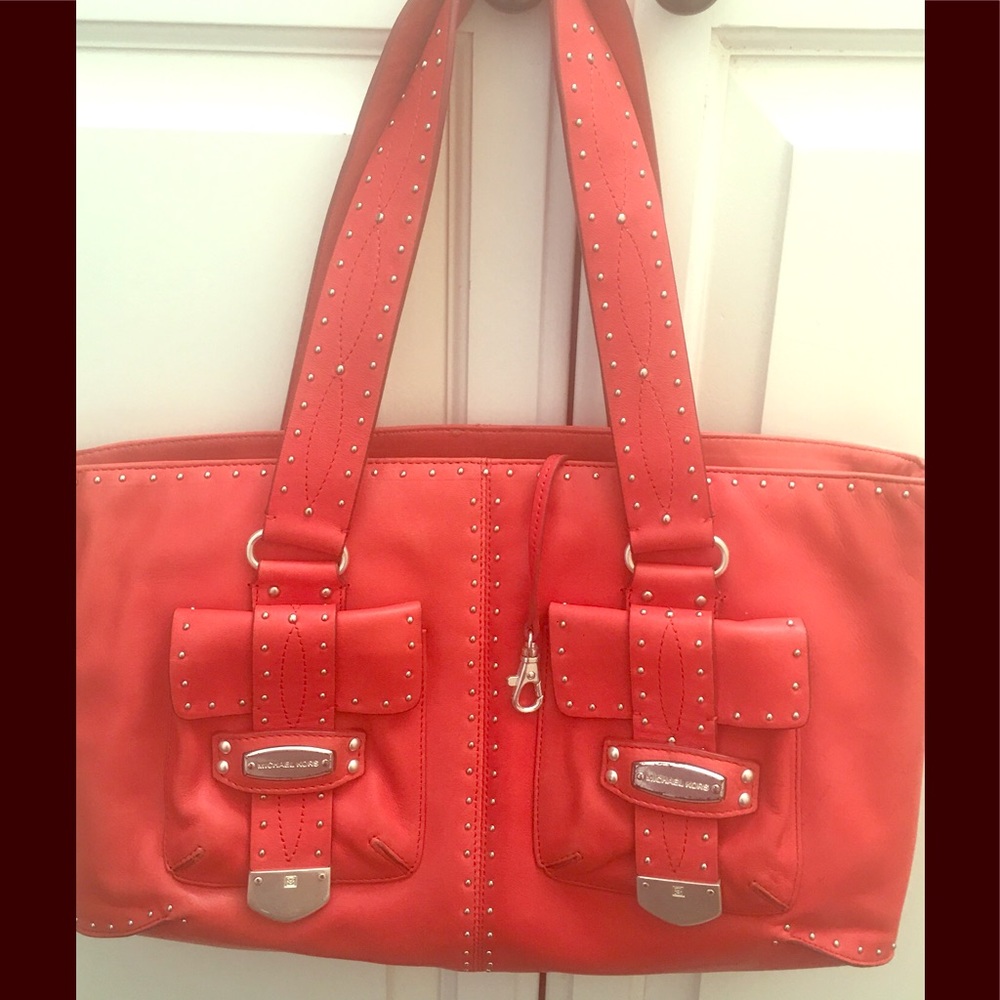 Michael Kors Purse. Red/Orange. Great Condition