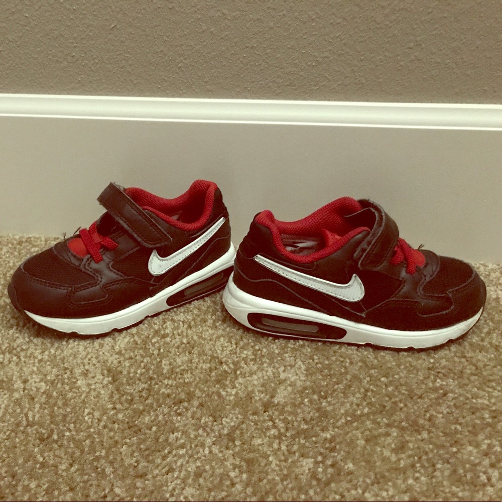 Nike shoes toddler size 9 black red