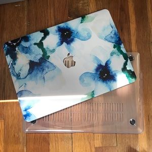 Blue Floral New MacBook Pro 13' Case