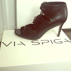 Via Spiga ankle booties