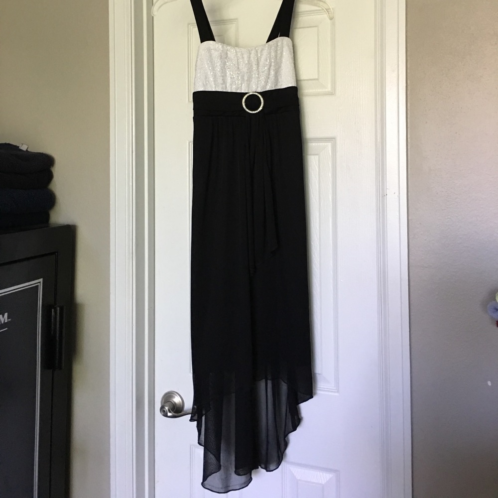 Elegant black and white sequined dress