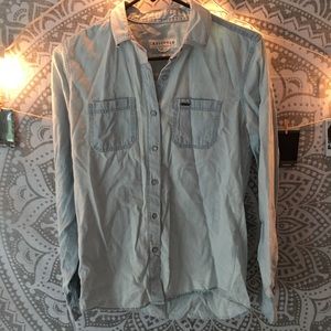 LIGHT CHAMBRAY SHIRT
