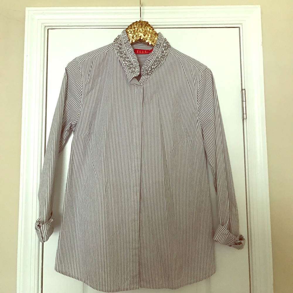 Crisp button down with jeweled collar - Picture 1 of 5