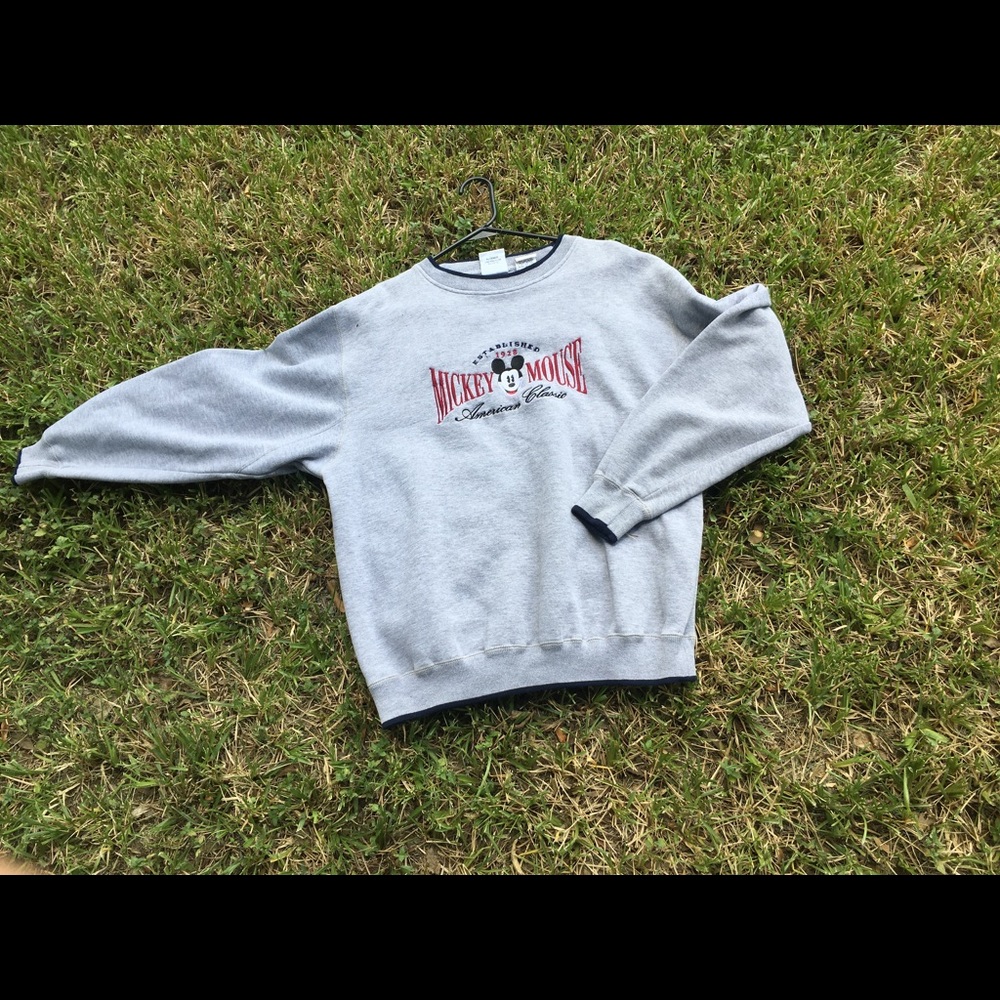 VINTAGE MICKEY MOUSE SWEATER