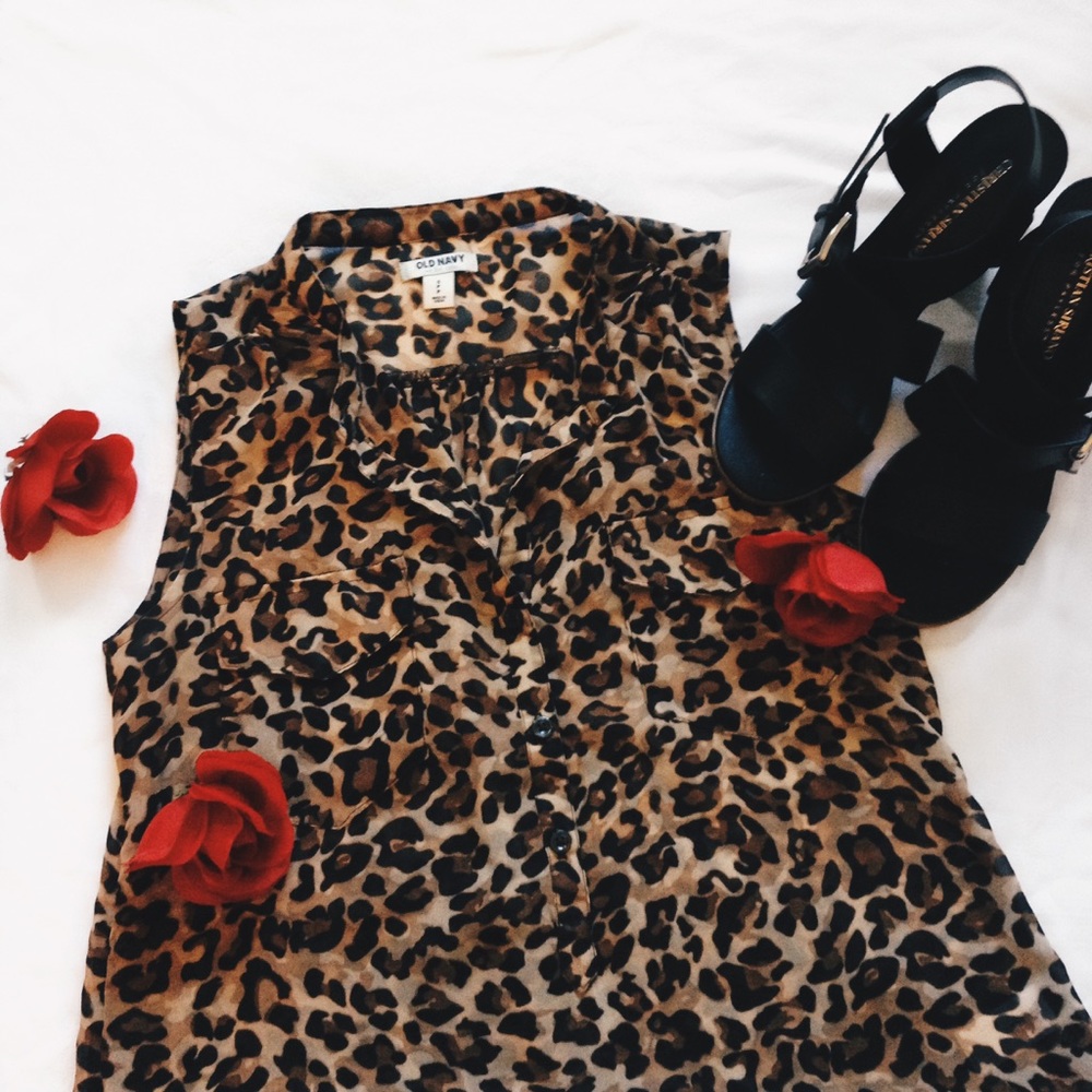 •ANIMAL PRINT BLOUSE•