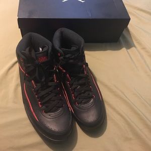 Jordan Retro 2 Black/Varsity Red