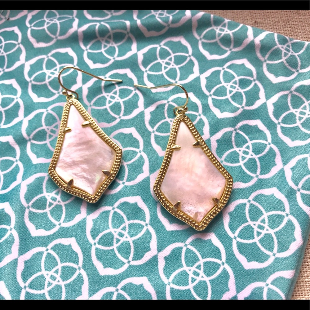 Kendra Scott Alex Earrings in Ivory Pearl