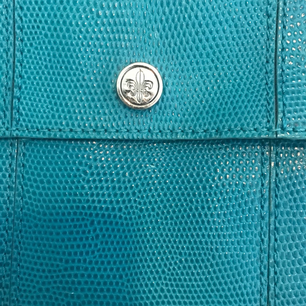 Resort wear!! club Monaco turquoise clutch