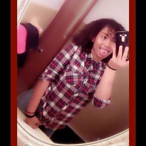 Meet your Posher, Alexis