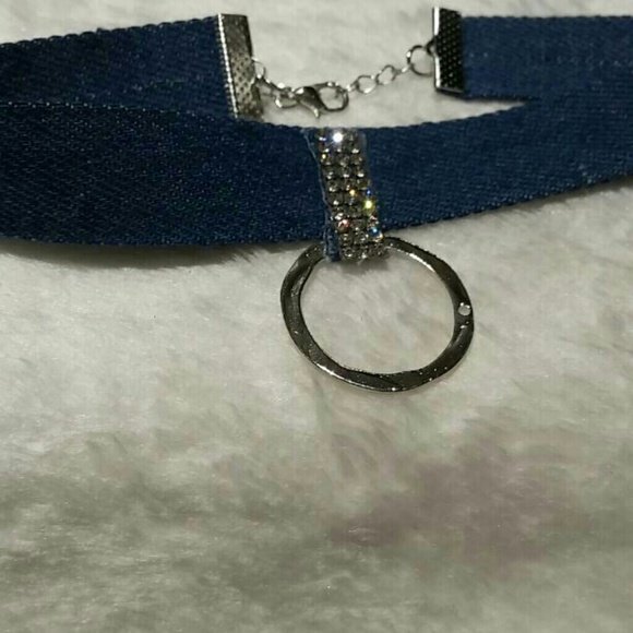 $5 Sale 😀😀New Denim Choker with Silver Ring - Picture 2 of 2