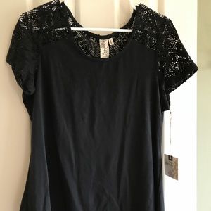 Aventura black shirt