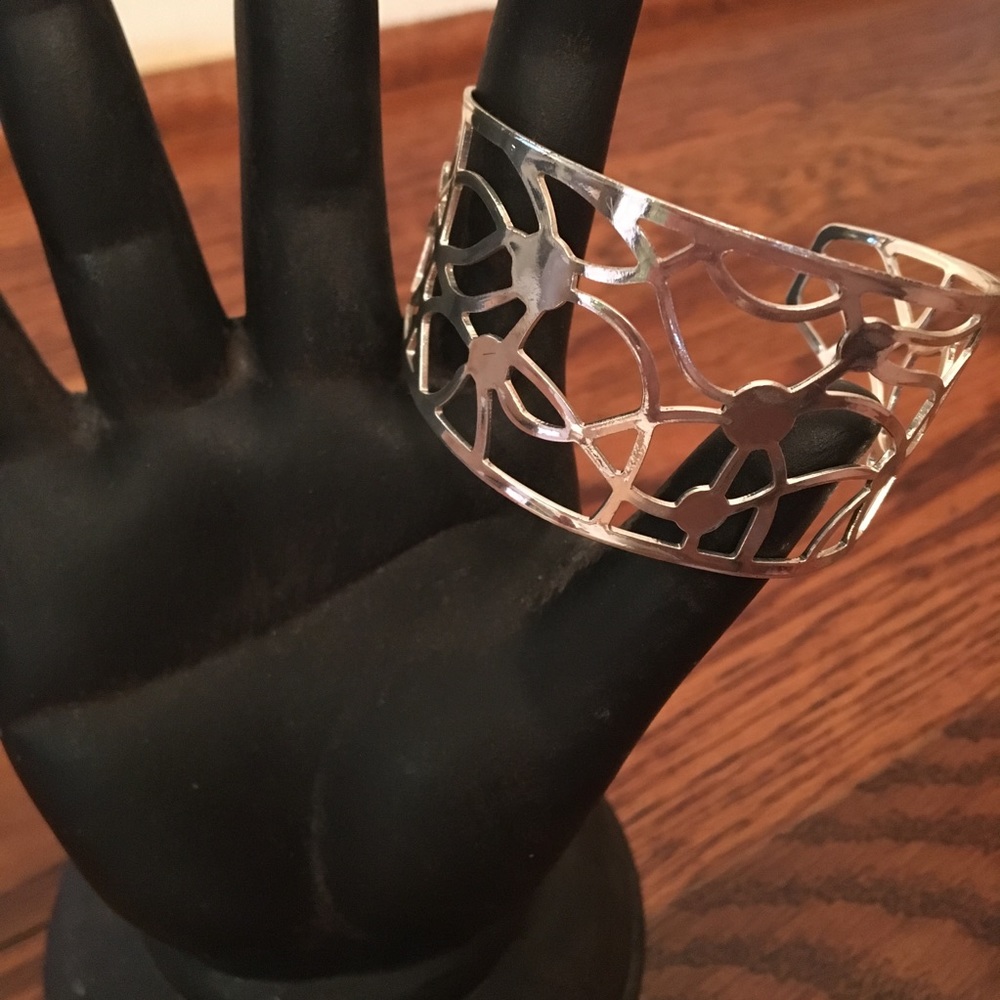 NWOT Silver cuff bracelet